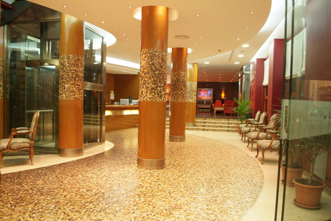 Hotel Benetusser Zewnętrze zdjęcie